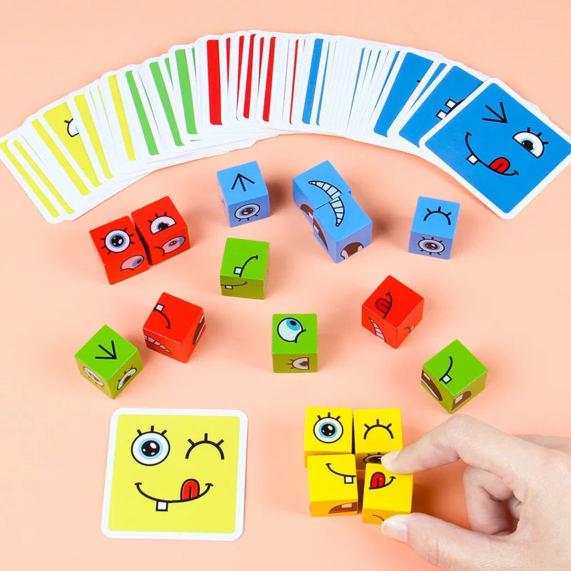 Cubos de madera y cartas de caras sobre la mesa