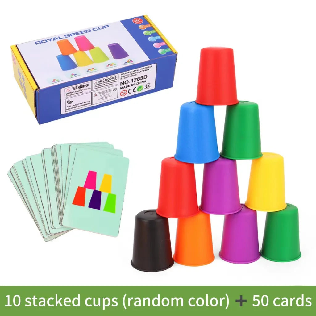 Vasos de colores apilados y tarjetas del juego