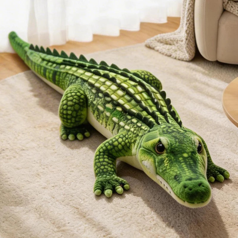 Cocodrilo de peluche verde sobre una alfombra